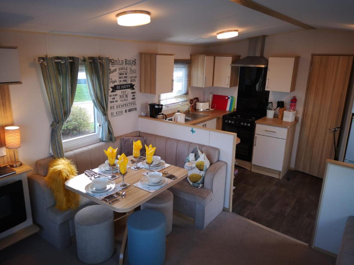 ホテルHot Tub Hols 61 Kingfisher Court タターズホール エクステリア 写真